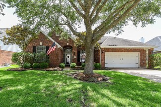 2842 S Cedar Hollow Dr, Pearland, TX 77584