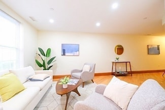 2440 Massachusetts Ave Unit 6, Cambridge, MA 02140