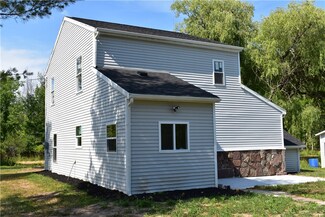 1444 Drake Rd, Brockport, NY 14420