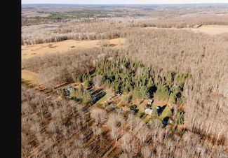 144 Lakso Rd, Iron River, MI 49935