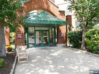 300 Main St Unit 317, Little Falls, NJ 07424