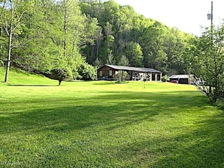 1389 Middle Fork Rd, Millstone, WV 25261