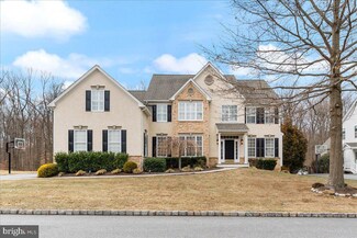16 Clemson Dr, Garnet Valley, PA 19060