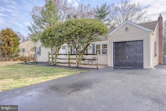 108 Hoiland Dr, Wilmington, DE 19803