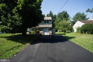 726 W Bristol Rd, Warminster, PA 18974