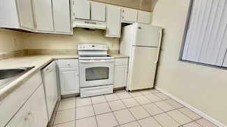 2820 Somerset Dr Unit 300O300O, Lauderdale Lakes, FL 33311