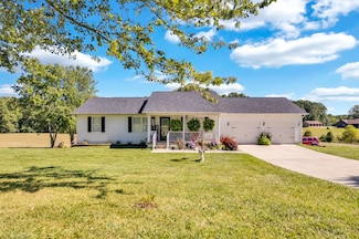 1461 Pennsylvania Ave, Jamestown, TN 38556