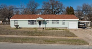 3133 E Independence St, Tulsa, OK 74110