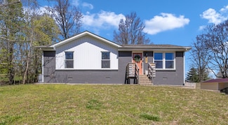 247 Jeffery Dr, Clarksville, TN 37043