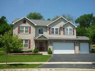 1110 Paul Ct, Fox River Grove, IL 60021