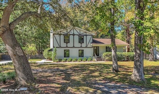 309 Buccaneer Rd, Wilmington, NC 28409
