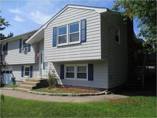 8 Centennial St, Coventry, RI 02816