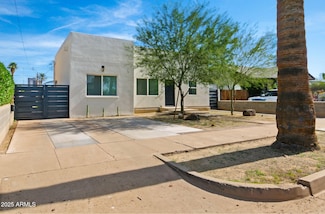 809 N 10th Ave, Phoenix, AZ 85007