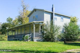 518 Flatt Spur Rd, Jamestown, TN 38556