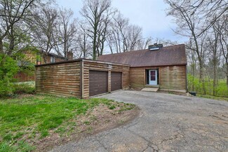 2050 Persimmon Ct, Cincinnati, OH 45231