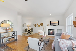 1577 Cherrylane Ave S Unit 1577, Seattle, WA 98144