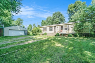 48633 41st St, Paw Paw, MI 49079