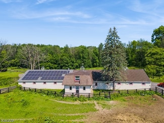 10 Pidgeon Hill Rd, Wantage, NJ 07461