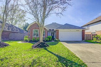 4322 Kingfish Dr, Seabrook, TX 77586