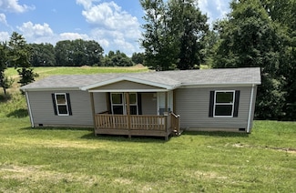 9494 Sunrise Rd, Red Boiling Springs, TN 37150