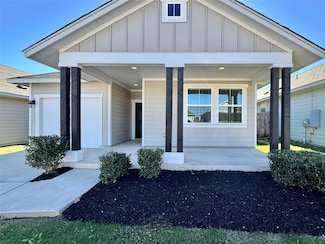 320 La Escalera Dr, Leander, TX 78641