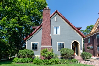 455 Madison Ave SE, Grand Rapids, MI 49503