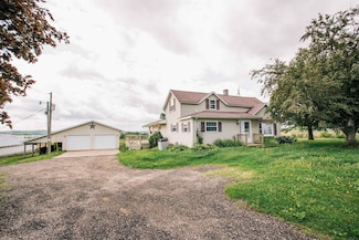 N9891 N Pole Grove Rd, Alma Center, WI 54611