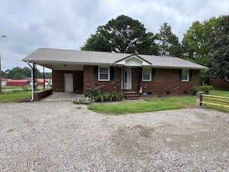 16841 Springs Mill Rd, Laurinburg, NC 28352