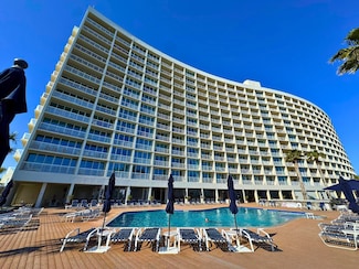 1401 E Beach Dr Unit 109, Galveston, TX 77550