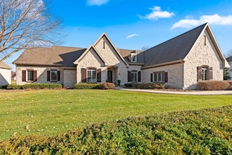 N8418 N Shore Rd, Menasha, WI 54952