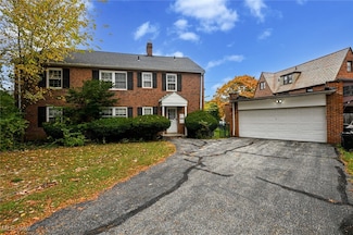 19226 Winslow Rd Unit DOWN, Shaker Heights, OH 44122