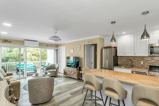 281 Dune Rd Unit 18, Westhampton Beach, NY 11978