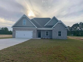 1076 W Cook Rd, Dothan, AL 36301