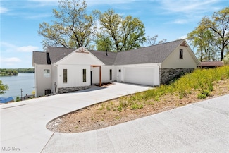 26 Oneida Trail, Malvern, OH 44644