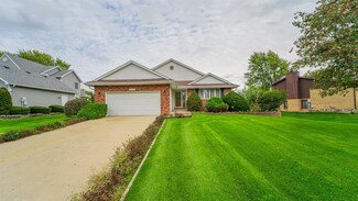 3763 Kingsway Dr, Crown Point, IN 46307