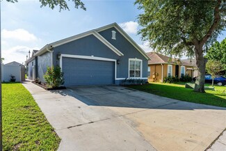 435 Madina Cir, Davenport, FL 33837