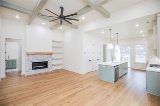 4710 S Fieldcrest Terrace, Rogers, AR 72758