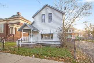 808 Oakland Ave SW, Grand Rapids, MI 49503