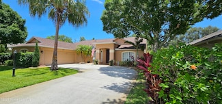 3033 Forest Creek Dr, Melbourne, FL 32901