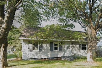806 Rockland Rd, Ontonagon, MI 49953