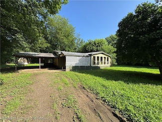 533 Graham St, Mountainburg, AR 72946