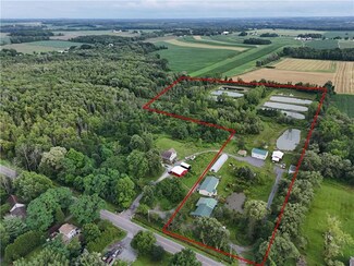 3581 Swamp Rd, Canandaigua, NY 14424