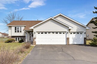 843 Plum Tree Ln, Somerset, WI 54025