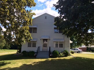 1250 S Madison St, Lancaster, WI 53813
