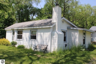 8807 Starvation Lake Rd NE, Mancelona, MI 49659