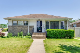 7555 N Nora Ave, Niles, IL 60714