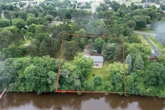 17639 Gayle Dr, Little Falls, MN 56345