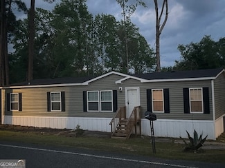 160 W Willow Creek Ln, McRae-helena, GA 31055