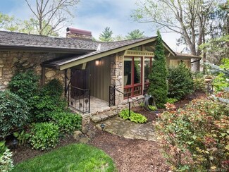 390 Windsor Rd, Asheville, NC 28804