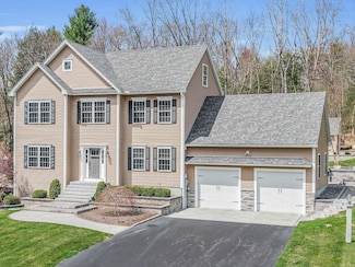7 Cricket Ridge Dr, Windham, NH 03087